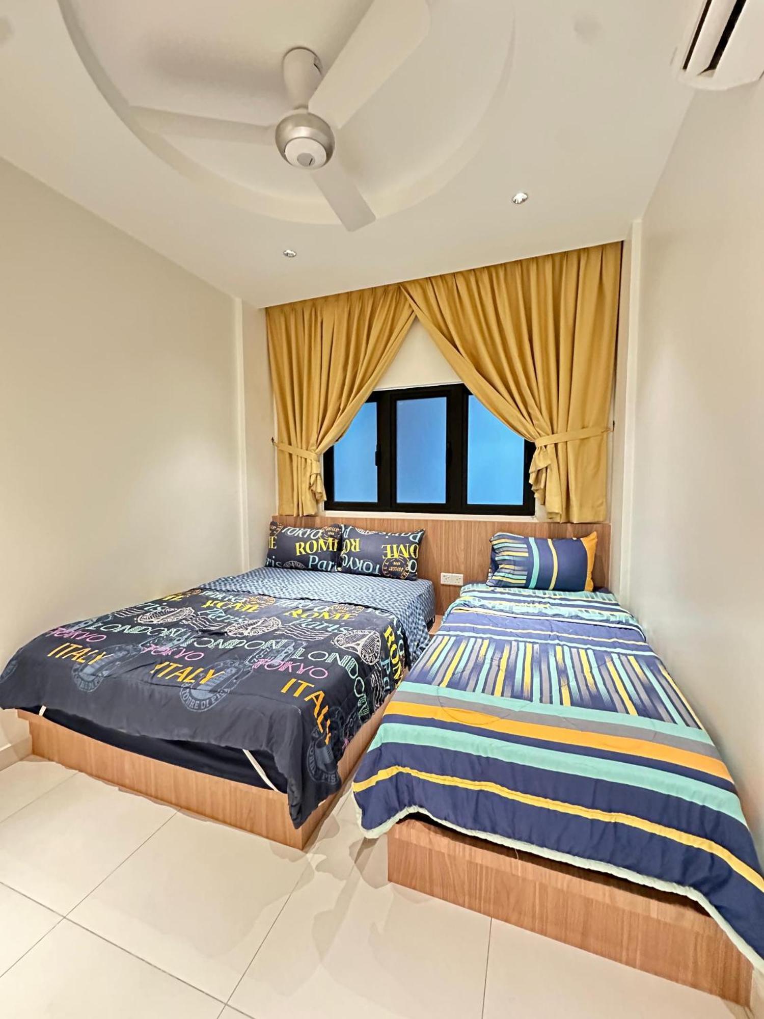 Newly Renovated Comfy Beachfront View At Seri Bulan 포트딕슨 외부 사진
